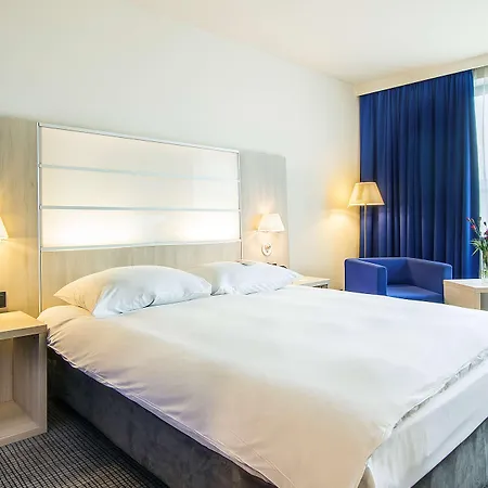 Park By Radisson Szálloda 4*